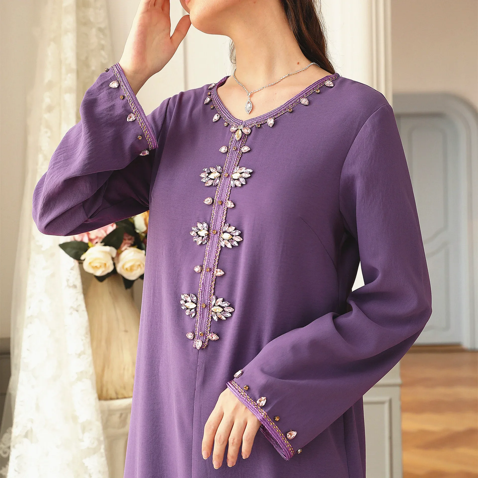Muslim Abayas for Women Middle East Dress Fashion Temperament Vintage Robe Abaya Muslim Dress Abaya Hand-drilled Hooded Robe
Muslim Abayas for Women Middle East Dress Fashion Temperament Vintage Robe Abaya Muslim Dress Abaya Hand-drilled Hooded Robe