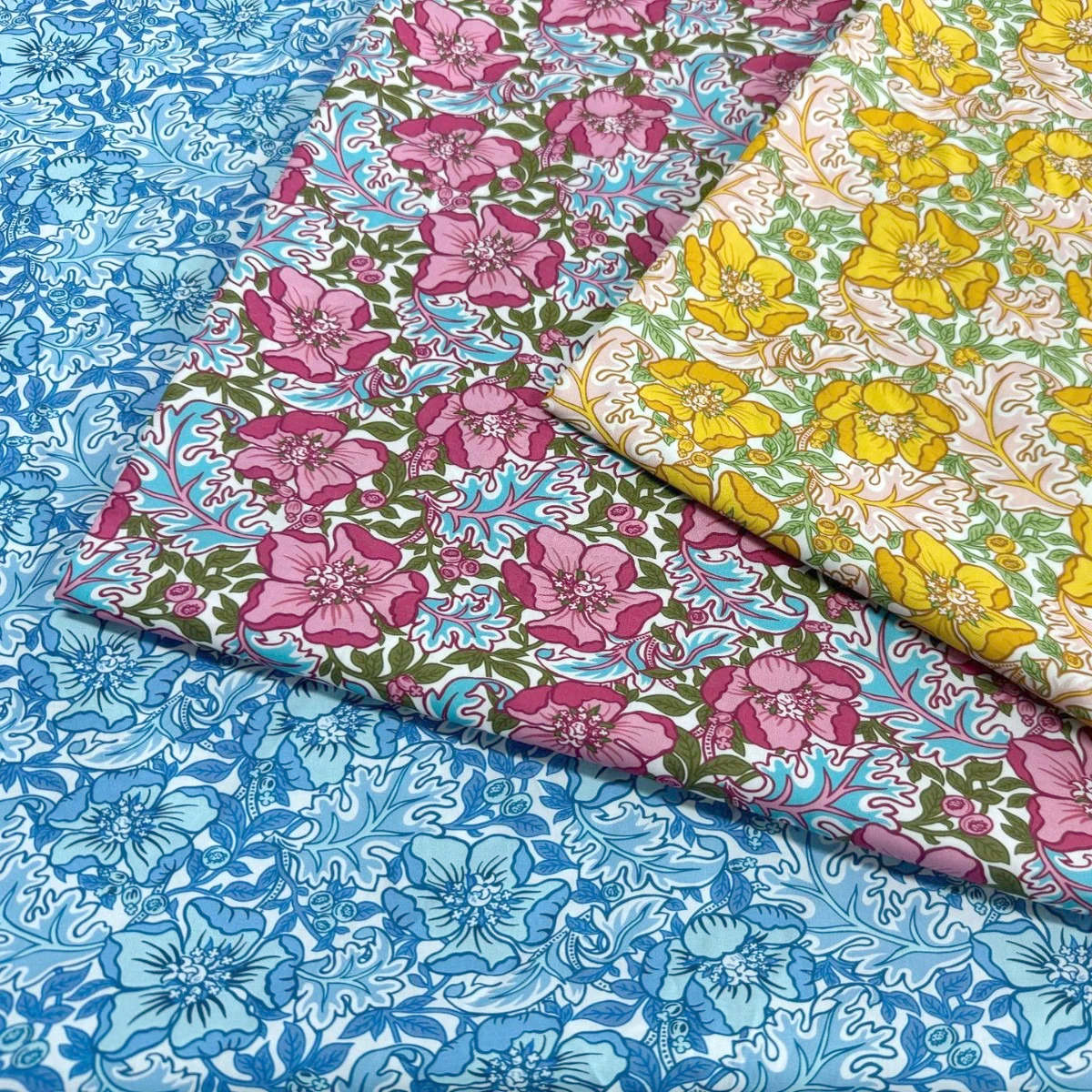 Long-Staple Cotton Floral Fabric, Breathable printed Cloth for Dress, Shirt, Garment Making, DIY Sewing Craft, Sold by Meter
Long-Staple Cotton Floral Fabric, Breathable printed Cloth for Dress, Shirt, Garment Making, DIY Sewing Craft, Sold by Meter