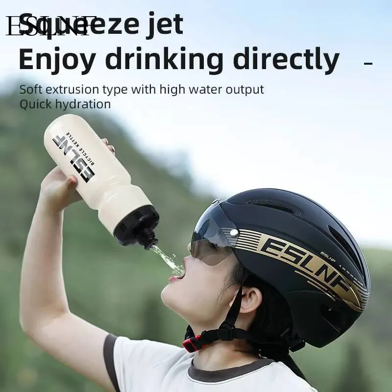 ESLNF Water Bicycle Outdoor Mountain Portable Squeeze 720Ml Road Sports Bottle Cup Cycling Equipment Bike Kettle
ESLNF Water Bicycle Outdoor Mountain Portable Squeeze 720Ml Road Sports Bottle Cup Cycling Equipment Bike Kettle
