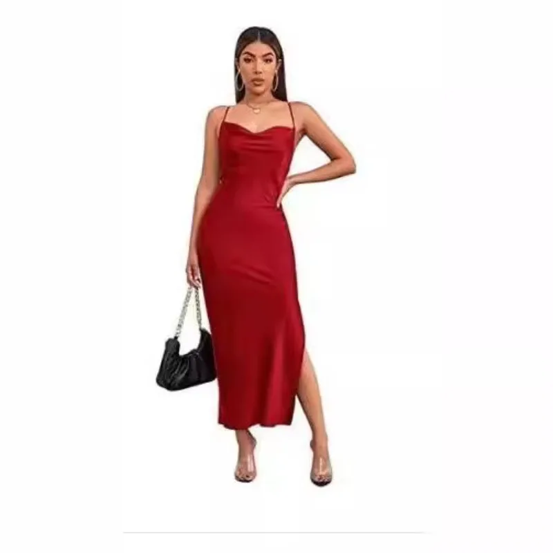 Spring And Summer New Women's Clothing Sexy Solid Color Suspender Eversion V-neck High Waist Slim Dress
Spring And Summer New Women's Clothing Sexy Solid Color Suspender Eversion V-neck High Waist Slim Dress