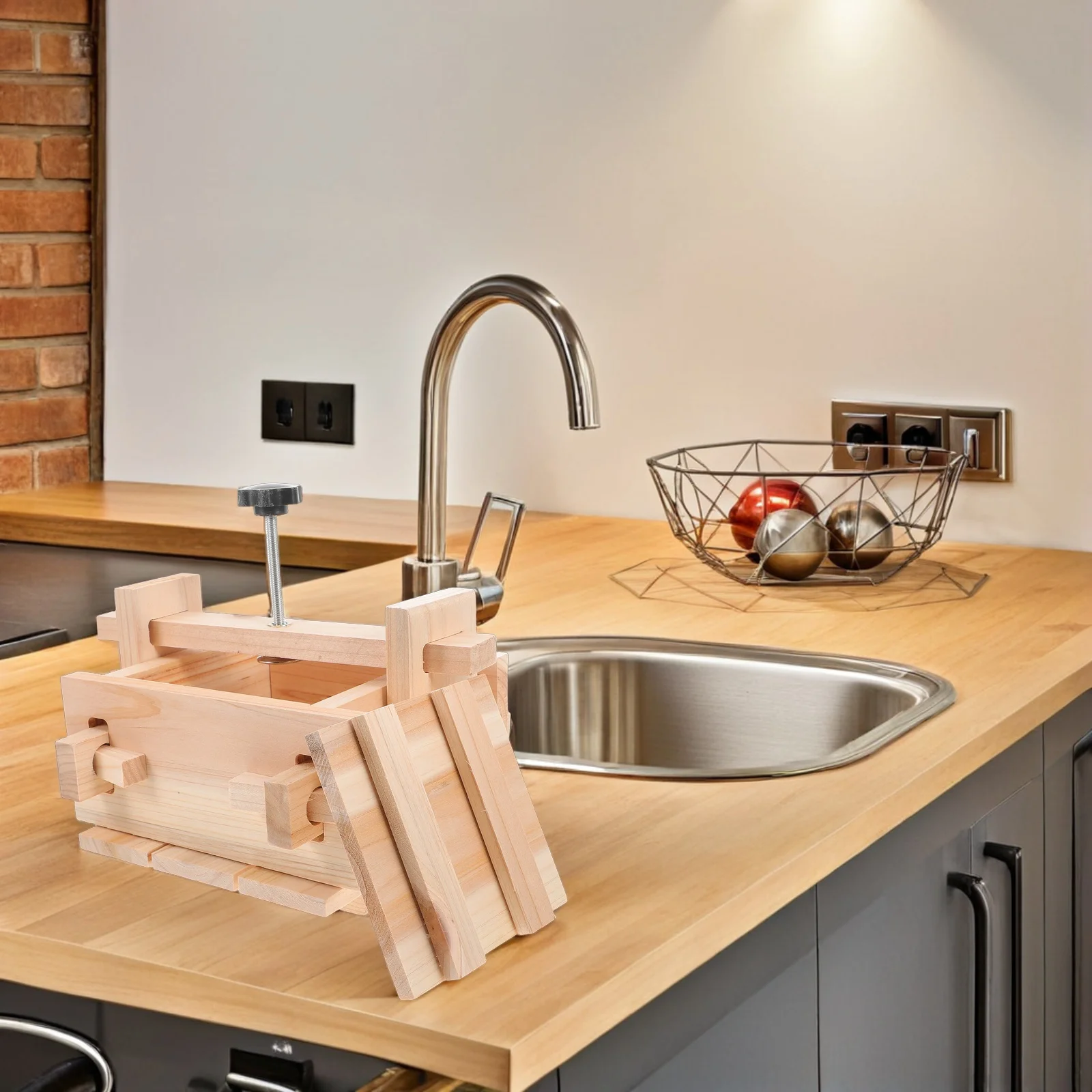 Форма для прессования тофу, маленькая, для домашнего приготовления тофу, сыра, пудинга, деревянная, с марлей, эффективная конструкция для легкого извлечения продукта
Форма для прессования тофу, маленькая, для домашнего приготовления тофу, сыра, пудинга, деревянная, с марлей, эффективная конструкция для легкого извлечения продукта