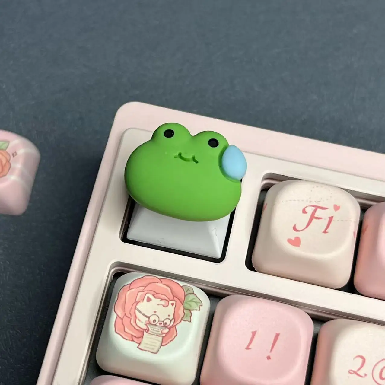 Cartoon e Personalized Cute Handmade Sweating Cat Keycap Pink Rabbit Keycap Resin Creative Customization Mechanical Keyboard
Cartoon e Personalized Cute Handmade Sweating Cat Keycap Pink Rabbit Keycap Resin Creative Customization Mechanical Keyboard