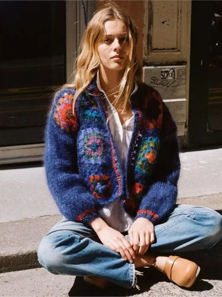 2023 Autumn New Hollowed-Out Knit Cardigan Women Vintage Long Sleeves Sweater Jacket Ladies Fashion Causal Short Overcoat
2023 Autumn New Hollowed-Out Knit Cardigan Women Vintage Long Sleeves Sweater Jacket Ladies Fashion Causal Short Overcoat