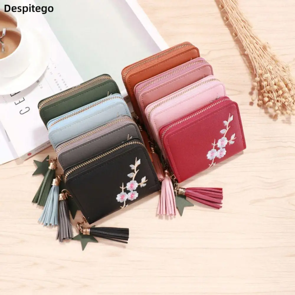 Simple Plum Blossom Tassel Wallet Mini Embroidery Plum Blossom Wallet Zipper Short Short Wallet
Simple Plum Blossom Tassel Wallet Mini Embroidery Plum Blossom Wallet Zipper Short Short Wallet