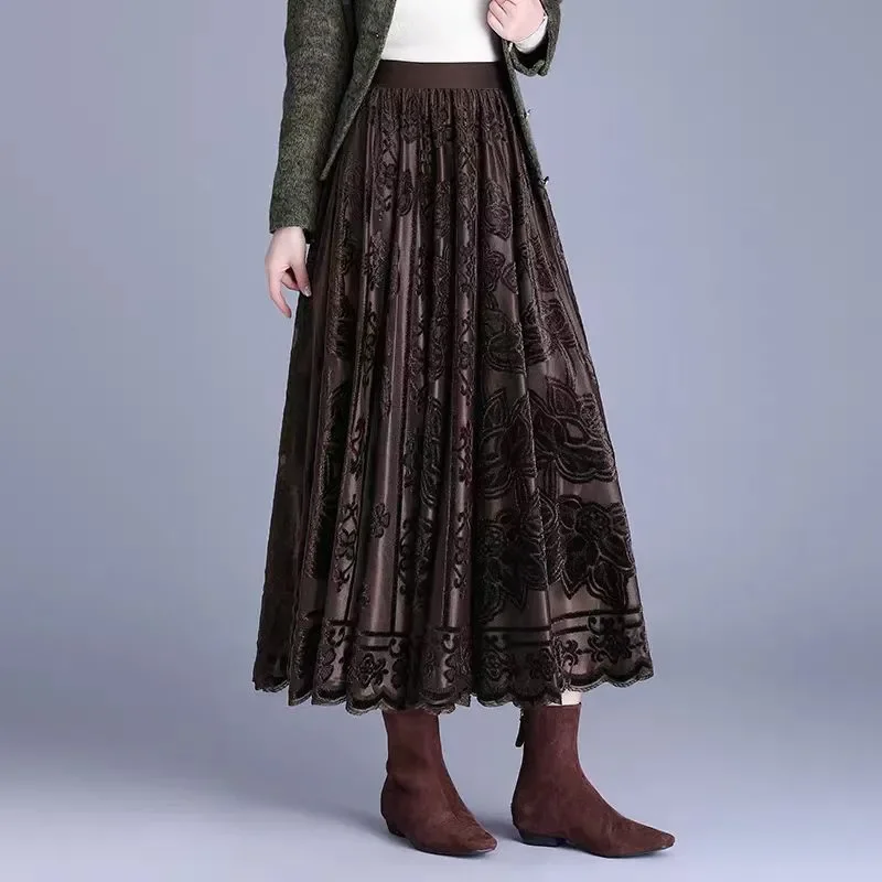 Elegant Vintage Floral Pleated Skirt With Lace Detailing For Office Wear In Spring Autumn
Elegant Vintage Floral Pleated Skirt With Lace Detailing For Office Wear In Spring Autumn