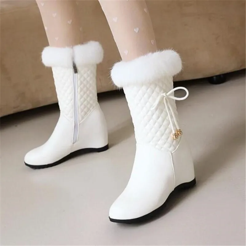 Winter Women's Snow Boots Fashion Warm Plush Mid-Calf Boots Ladies Round Toe Zipper Slope Heel Snow Boots Black White Size 33-43
Winter Women's Snow Boots Fashion Warm Plush Mid-Calf Boots Ladies Round Toe Zipper Slope Heel Snow Boots Black White Size 33-43
