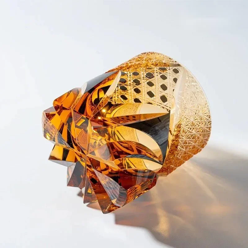 3D Relief Royal Court XO Whisky Tasting Cup Japanese Edo Kiriko Crystal Wine Glasses Manual Diamond Cut Amber Gem Whiskey Glass
3D Relief Royal Court XO Whisky Tasting Cup Japanese Edo Kiriko Crystal Wine Glasses Manual Diamond Cut Amber Gem Whiskey Glass