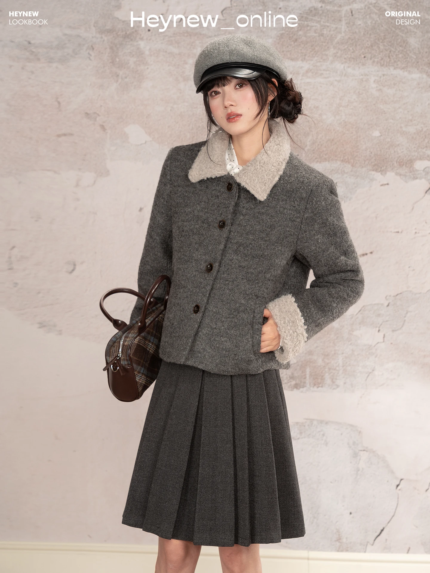Loveheynew Модное цветное короткое пальто для женщин, зимнее, утепленное, с шерстяным воротником, приталенное, в корейском стиле, для повседневной носки
Loveheynew Модное цветное короткое пальто для женщин, зимнее, утепленное, с шерстяным воротником, приталенное, в корейском стиле, для повседневной носки