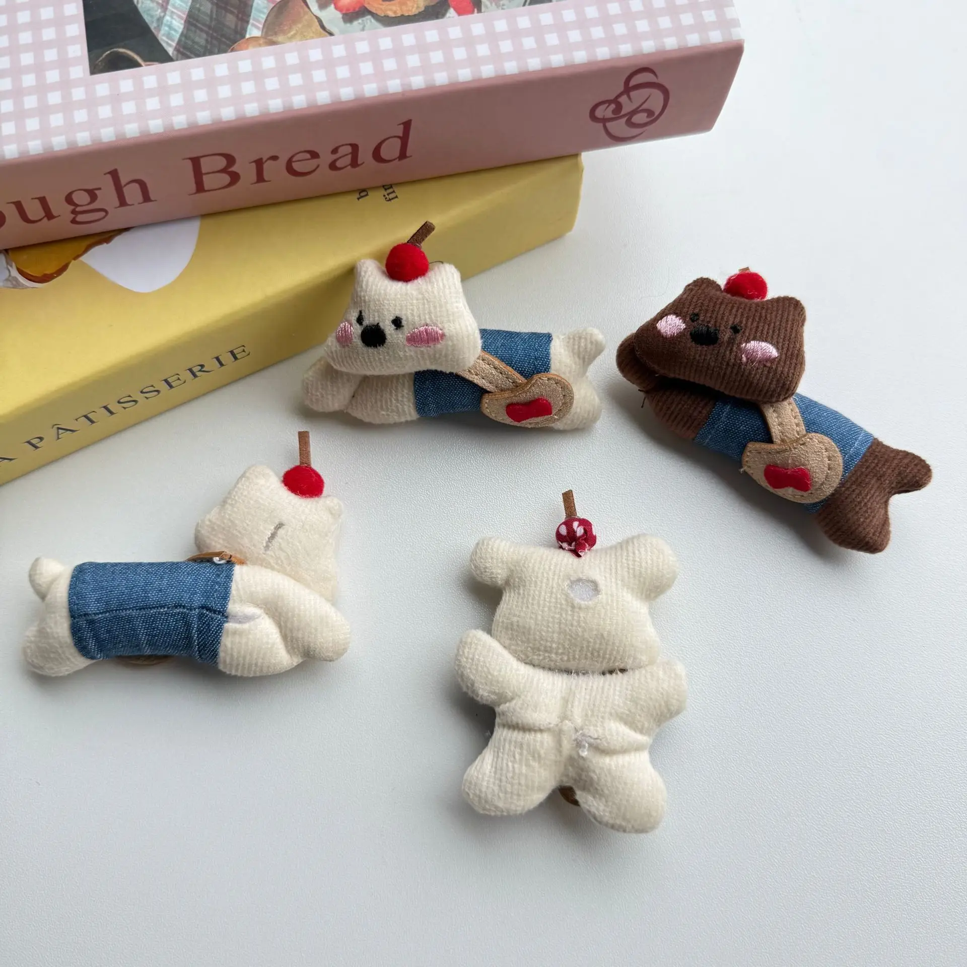 Denim Fabric Bear and Dog Hair Clip Necklace Set for DIY Children Clothing Trim High Quality Versatile Cute Handmade Soft Sturdy
Denim Fabric Bear and Dog Hair Clip Necklace Set for DIY Children Clothing Trim High Quality Versatile Cute Handmade Soft Sturdy