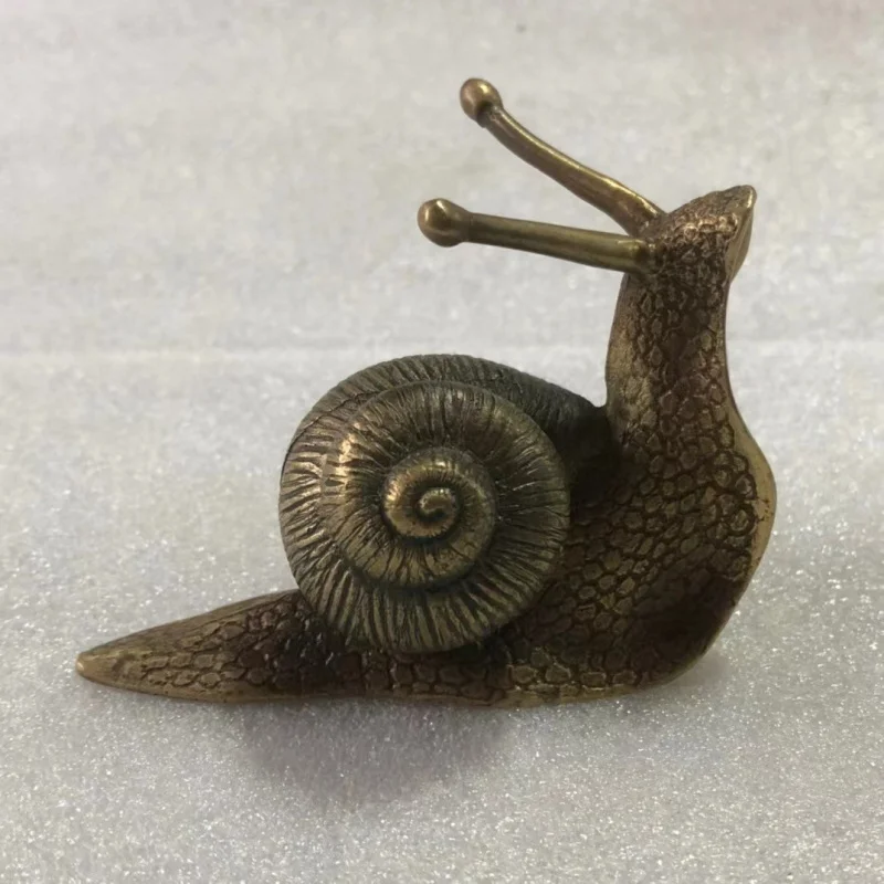 pendant, solid copper snail , small ornament, Pixiu tea pet, antique gift for friends
pendant, solid copper snail , small ornament, Pixiu tea pet, antique gift for friends