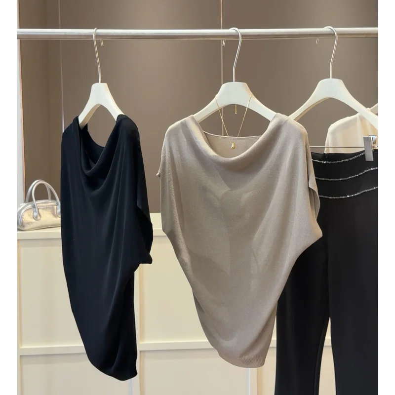 French-style ruffled neck ice silk knit top for women, new summer model, elegant, slimming, versatile, simple, high-end, stylish
French-style ruffled neck ice silk knit top for women, new summer model, elegant, slimming, versatile, simple, high-end, stylish
