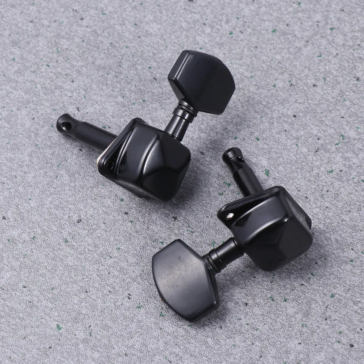 6Pcs Guitar Machine Heads Mini Square Head Semi-Closed Tuning Pegs 3R3L Vintage Style Black Replacement Parts for Guitar Bass
6Pcs Guitar Machine Heads Mini Square Head Semi-Closed Tuning Pegs 3R3L Vintage Style Black Replacement Parts for Guitar Bass