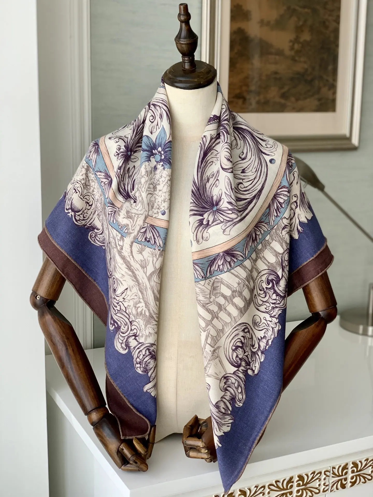 Elegant Ladies 110cm Cashmere Silk Scarf Soft Smooth Shawl Lightweight Warm Wrap for Coat and Dress Matching
Elegant Ladies 110cm Cashmere Silk Scarf Soft Smooth Shawl Lightweight Warm Wrap for Coat and Dress Matching