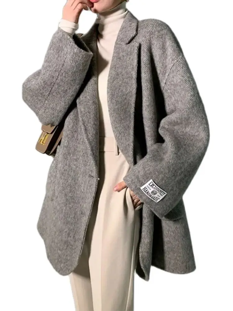 Autumn Winter Women Coat Long Cashmere Double Faced Wool Jacket Ladies Fashion Streetwear Double-breasted Thickened Woolen Coat
Autumn Winter Women Coat Long Cashmere Double Faced Wool Jacket Ladies Fashion Streetwear Double-breasted Thickened Woolen Coat