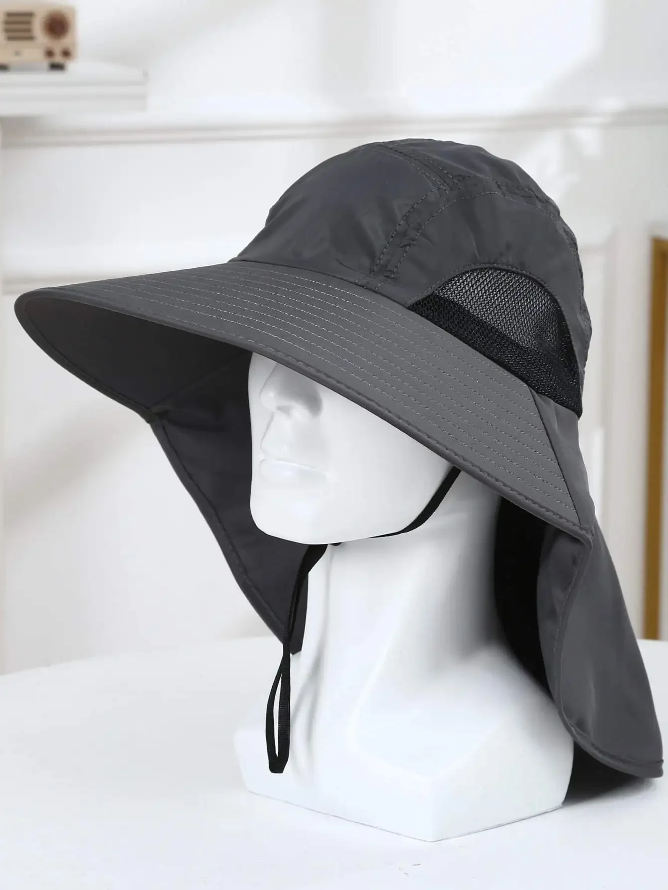 Men Wide Brim Sun Hat
Men Wide Brim Sun Hat
