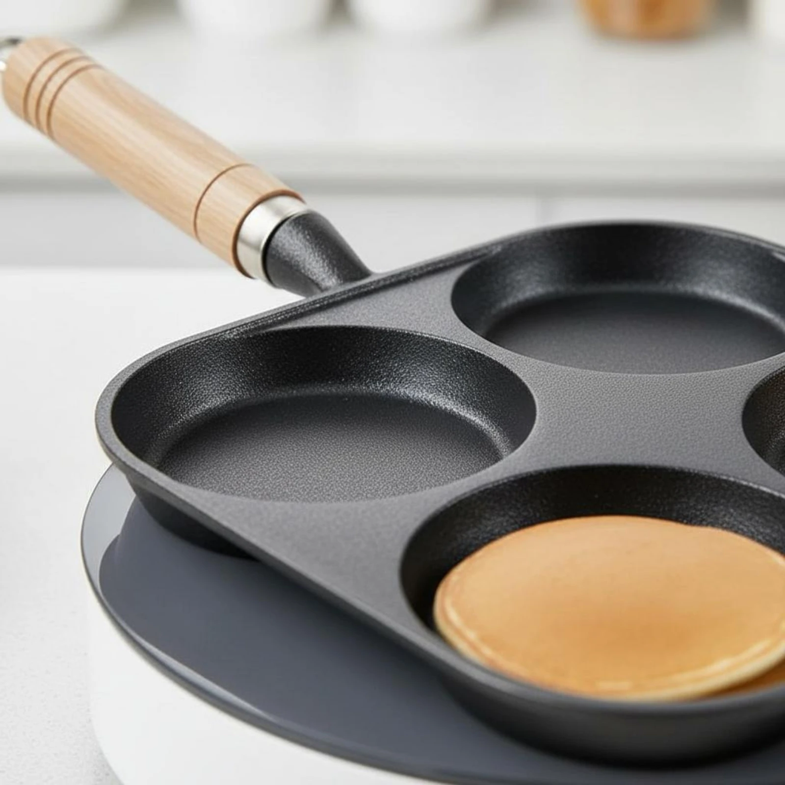 4-Hole Breakfast Pan Cast Iron 4-Cavity Skillet Breakfast Pan Compact Cookware Even Heating
4-Hole Breakfast Pan Cast Iron 4-Cavity Skillet Breakfast Pan Compact Cookware Even Heating