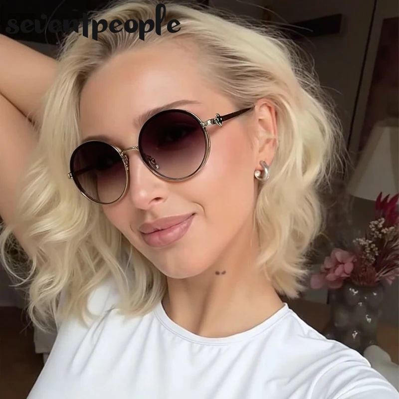 Oversized Round Sunglasses Women 2025 Luxury Brand Classic Punk Driving Sun Glasses For Ladies Vintage Metal Frame Shades UV400
Oversized Round Sunglasses Women 2025 Luxury Brand Classic Punk Driving Sun Glasses For Ladies Vintage Metal Frame Shades UV400