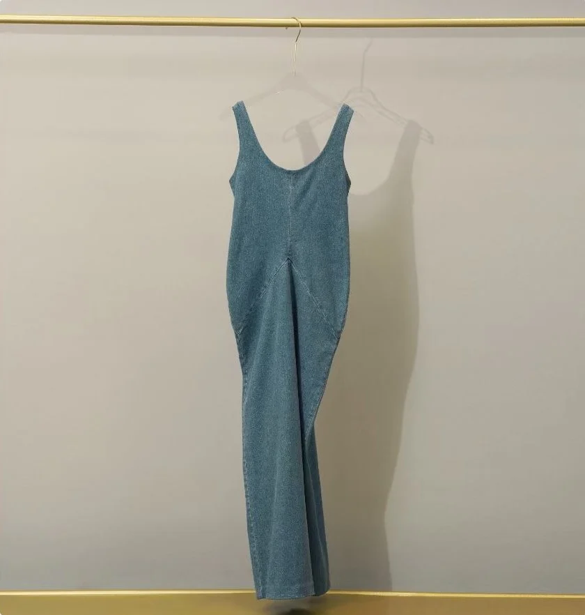 New 2023 Autumn And Winter Women's ClothingPendant Denim Sexy Sleeveless Split Waist Long Dress 1021
New 2023 Autumn And Winter Women's ClothingPendant Denim Sexy Sleeveless Split Waist Long Dress 1021