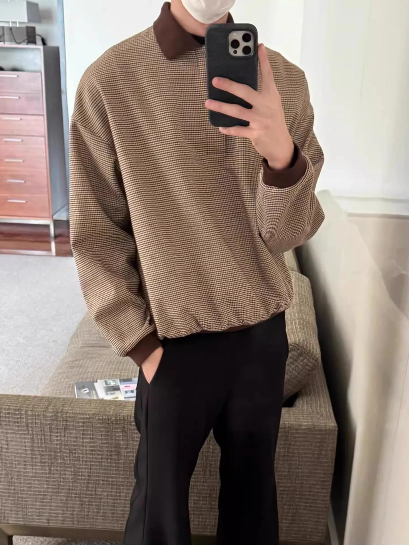 Мужская классическая свободная футболка Laid-ba в винтажную клетку с отложным воротником, коллекция 25FW
Мужская классическая свободная футболка Laid-ba в винтажную клетку с отложным воротником, коллекция 25FW