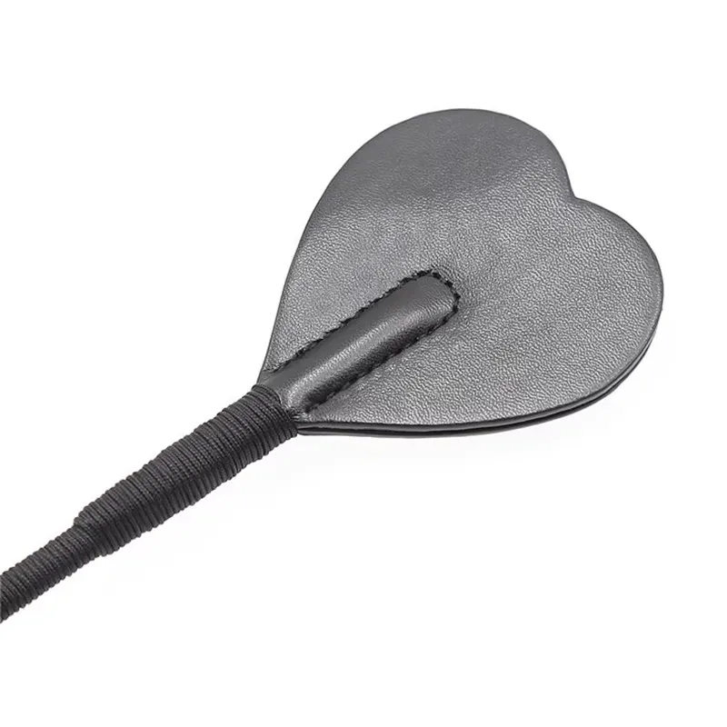 PU Leather Heart-Shaped Horse Whip, 53.5cm Riding Crop for Equestrian Training
PU Leather Heart-Shaped Horse Whip, 53.5cm Riding Crop for Equestrian Training