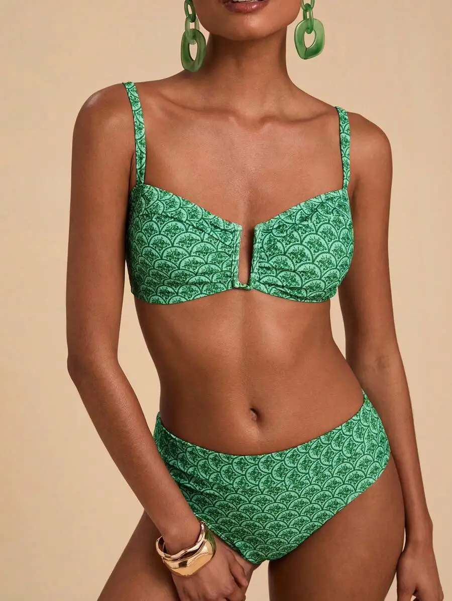 Green High Waisted Bikini Set With Scale Print For Beach Vacation
Green High Waisted Bikini Set With Scale Print For Beach Vacation