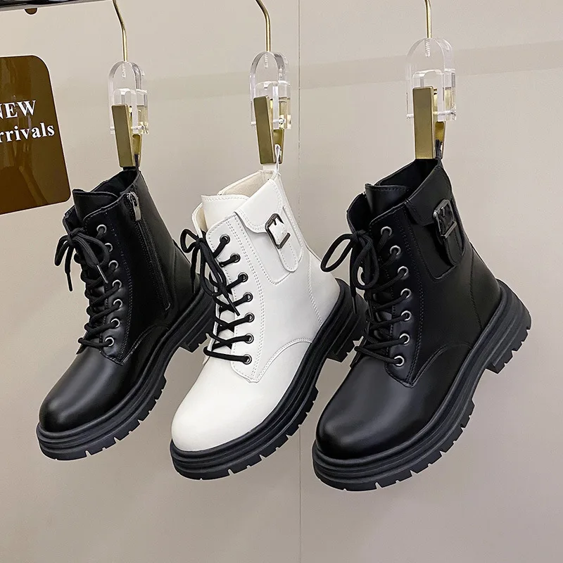 Handsome Metal Belt Buckle Motorcycle Boots British Style Lace-Up Square Heel Riding Boots Women's Mid-Leg Boots Casual Sneakers
Handsome Metal Belt Buckle Motorcycle Boots British Style Lace-Up Square Heel Riding Boots Women's Mid-Leg Boots Casual Sneakers