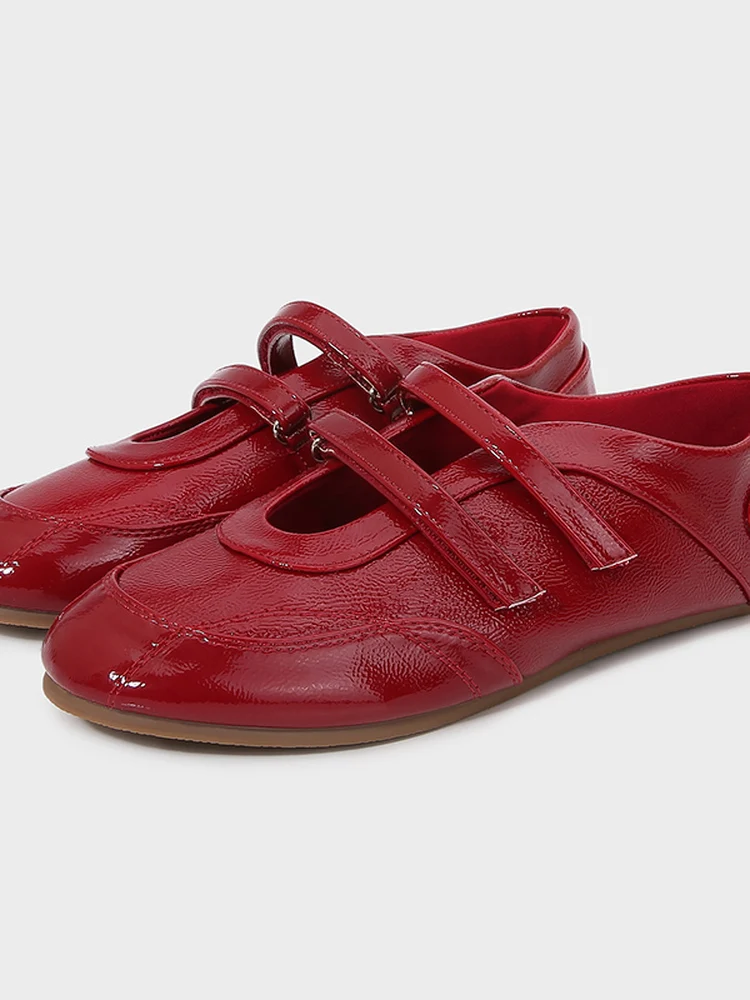 Red Patent Leather Ballet Flat Shoes Women's New Arrival Fall Season Magic Tape Retro Loafers Fashionable Casual Flats
Red Patent Leather Ballet Flat Shoes Women's New Arrival Fall Season Magic Tape Retro Loafers Fashionable Casual Flats