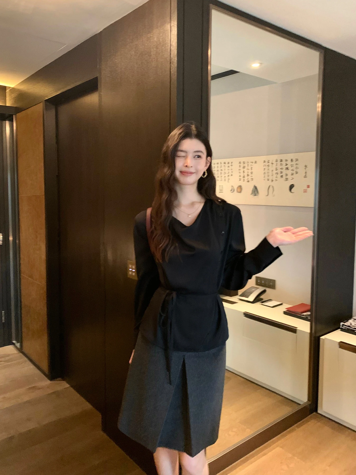 Pusumede Independent Declaration Early Autumn Long Sve Women's irt Design Sense Съемный Sa Ацетатный irt
Pusumede Independent Declaration Early Autumn Long Sve Women's irt Design Sense Съемный Sa Ацетатный irt