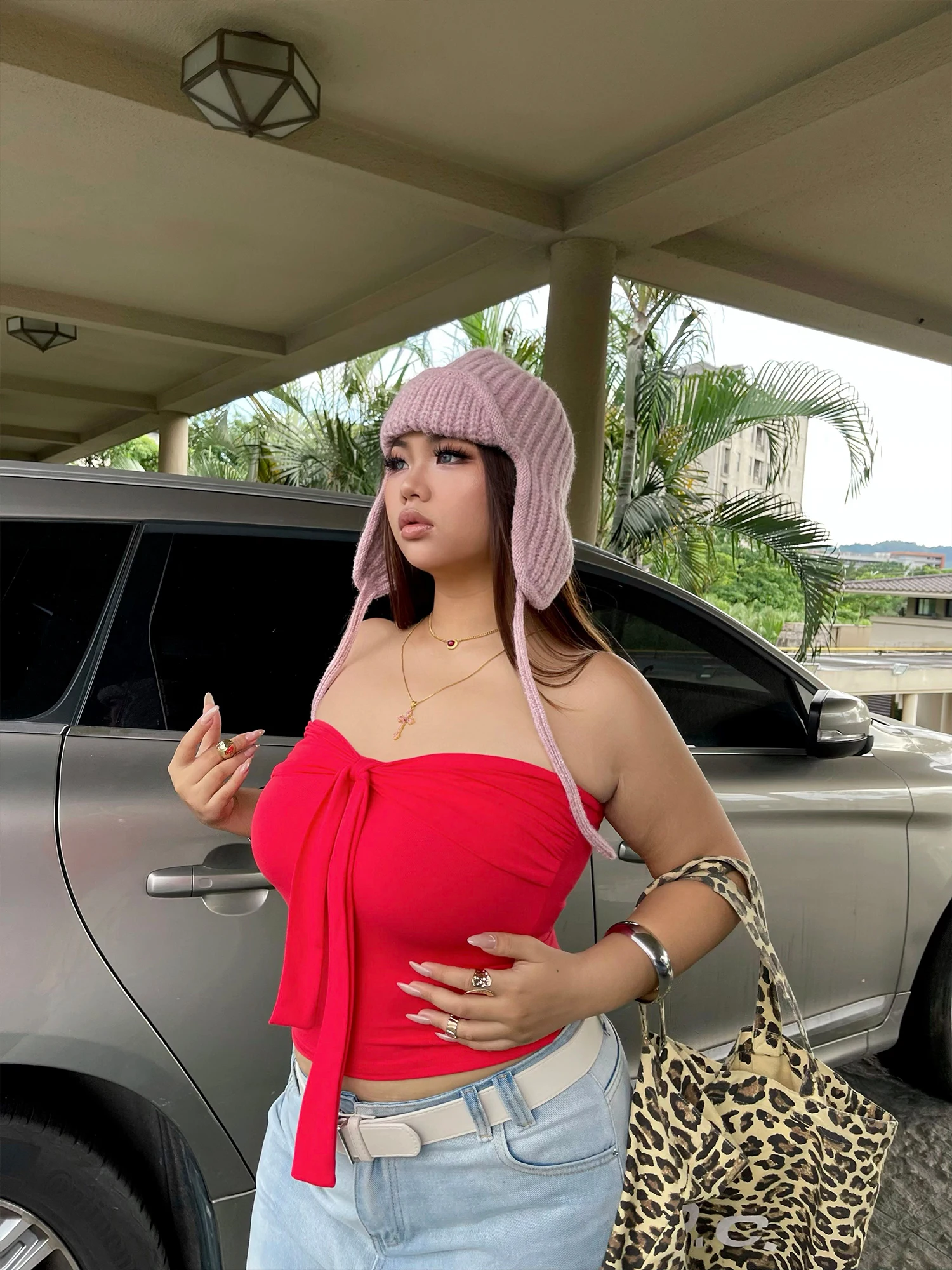 Женский облегающий топ больших размеров с красным узлом, сексуальный, укороченный, из смесового полиэстера, для повседневной носки
Женский облегающий топ больших размеров с красным узлом, сексуальный, укороченный, из смесового полиэстера, для повседневной носки