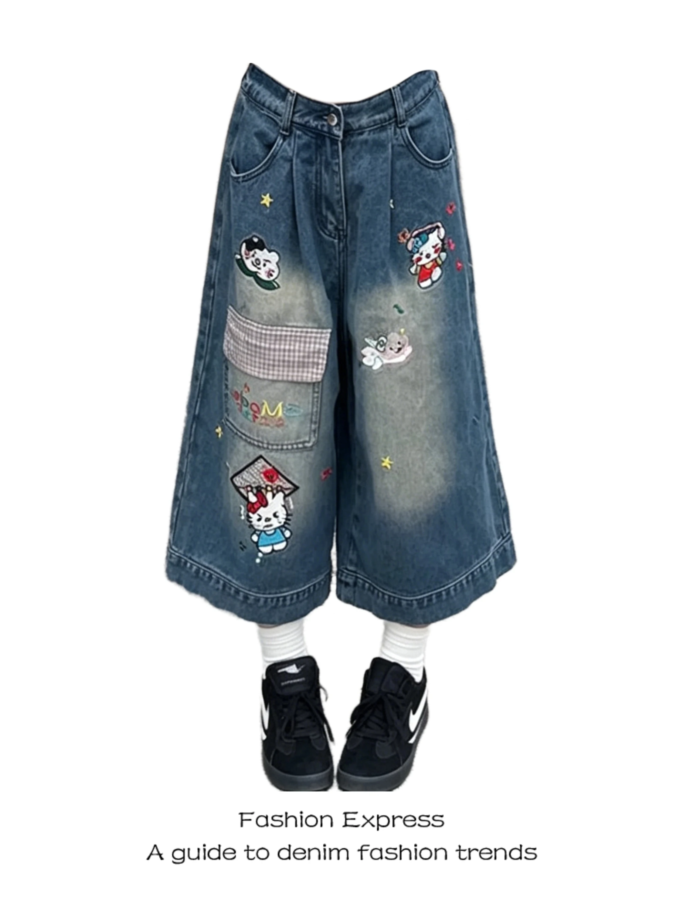 Washed Blue Workwear Seven-Foot Pants Women's Summer Casual Cartoon Embroidery Loose Wide-Leg Shorts High Waist Jeans
Washed Blue Workwear Seven-Foot Pants Women's Summer Casual Cartoon Embroidery Loose Wide-Leg Shorts High Waist Jeans