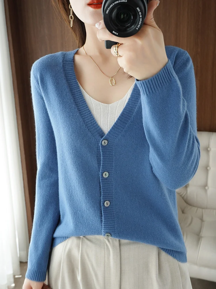 2023 New Women Cardigan Solid Spring Knitted Sweater Cardigans Autumn Fashion Soft Wool Sweater Long Sleeve Ladies Knit Tops
2023 New Women Cardigan Solid Spring Knitted Sweater Cardigans Autumn Fashion Soft Wool Sweater Long Sleeve Ladies Knit Tops