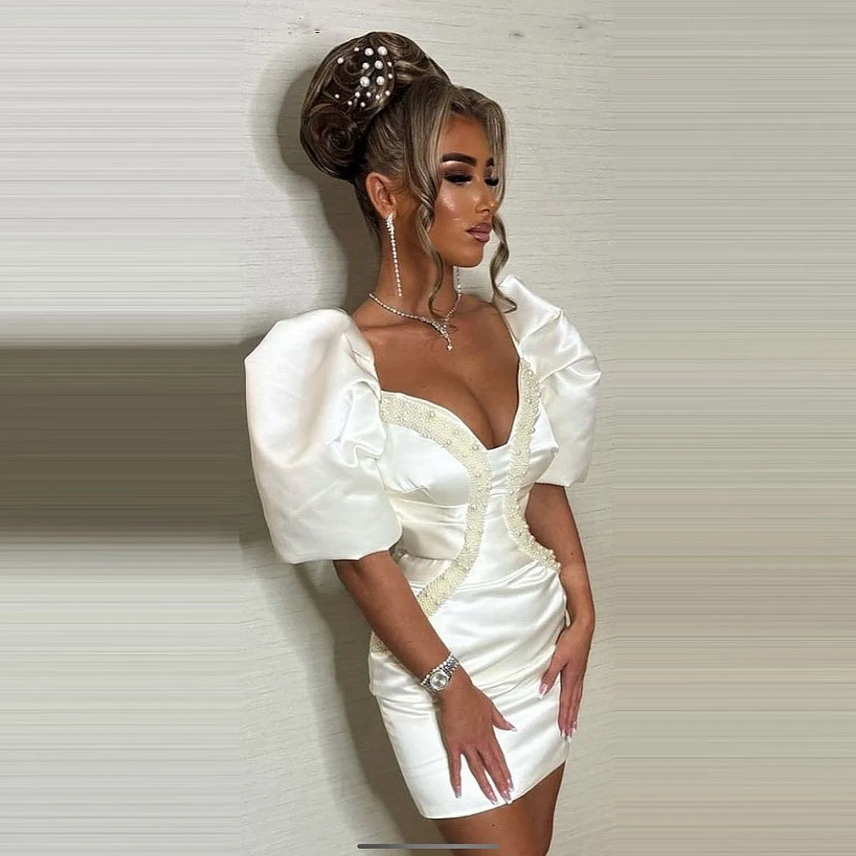 Ivory Major Pearls Cocktail Dresses With Short Puffy Sleeves Sweetheart Mini Short Prom Dress Black Girls Birthday Party Gowns
Ivory Major Pearls Cocktail Dresses With Short Puffy Sleeves Sweetheart Mini Short Prom Dress Black Girls Birthday Party Gowns