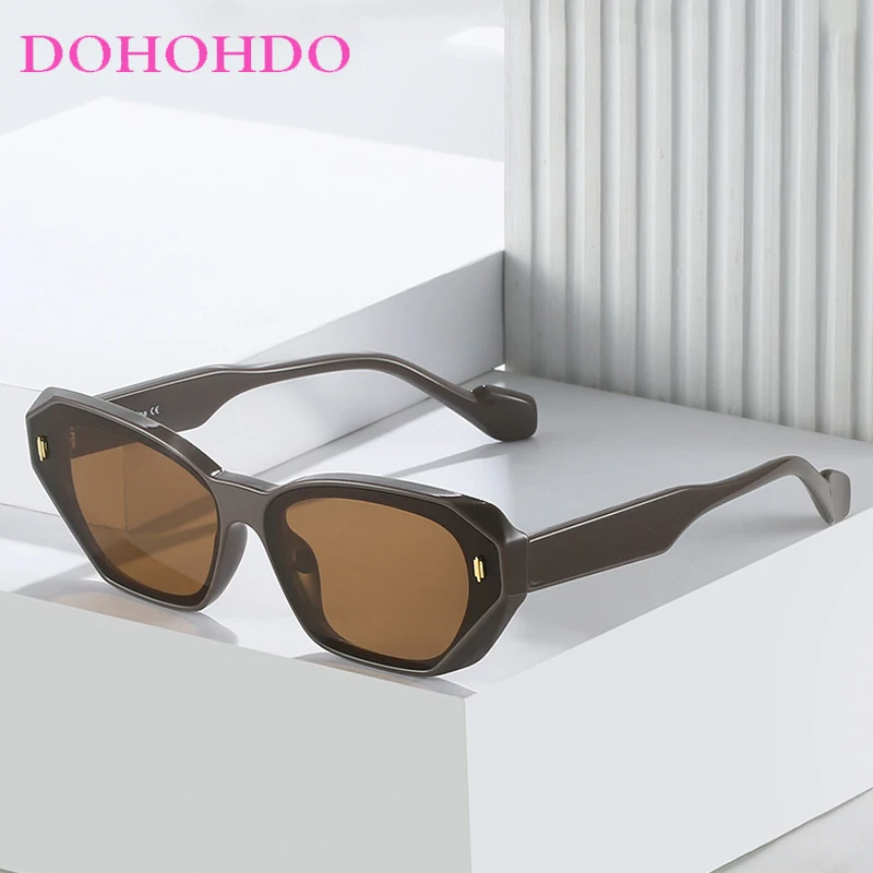 Retro Cat Eye Sunglasses For Women Men Fashion Luxury Brand Design Irregular Glasses Frame Outdoors Travel Shades Unisex UV400
Retro Cat Eye Sunglasses For Women Men Fashion Luxury Brand Design Irregular Glasses Frame Outdoors Travel Shades Unisex UV400