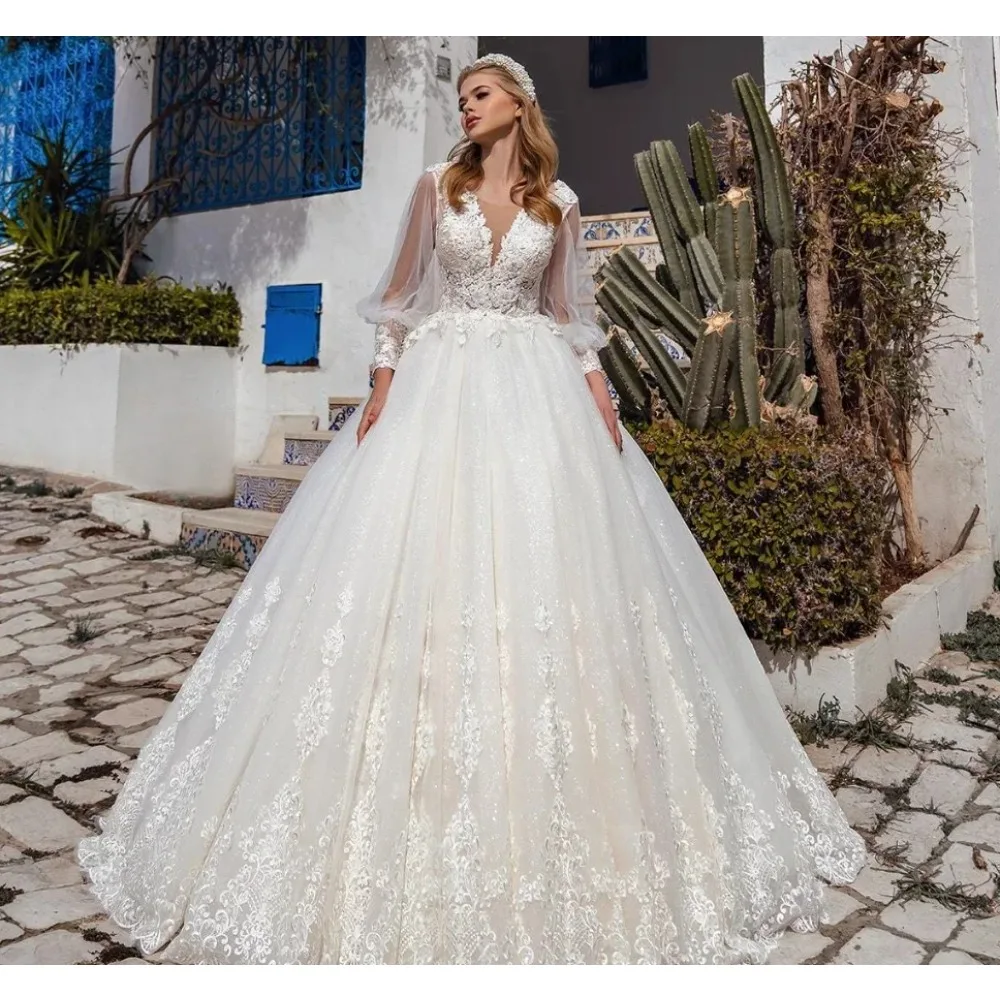Customized Elegant Sheer Puff Long Sleeve Wedding Dresses Lace Appliques Deep V Neck Tulle Boho Bride Gown Vestido De Novia
Customized Elegant Sheer Puff Long Sleeve Wedding Dresses Lace Appliques Deep V Neck Tulle Boho Bride Gown Vestido De Novia