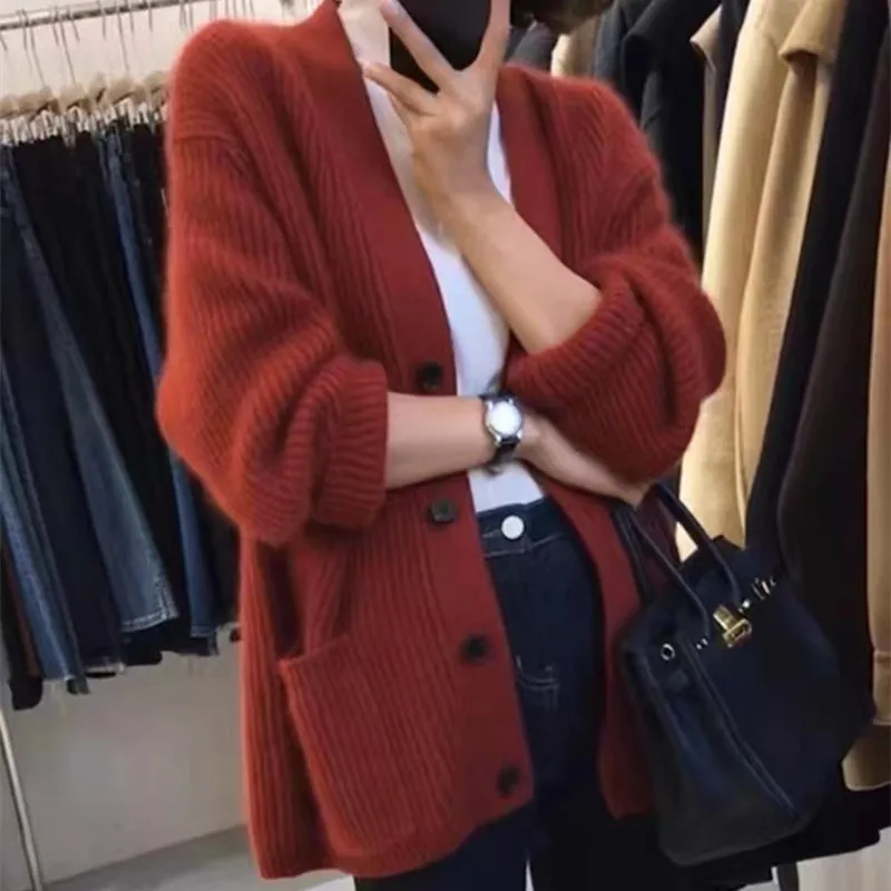 Loose oversized V-neck cashmere sweater for womenKorean style 100% Merino wool knitted cardigan wool autumn and winter jacket
Loose oversized V-neck cashmere sweater for womenKorean style 100% Merino wool knitted cardigan wool autumn and winter jacket