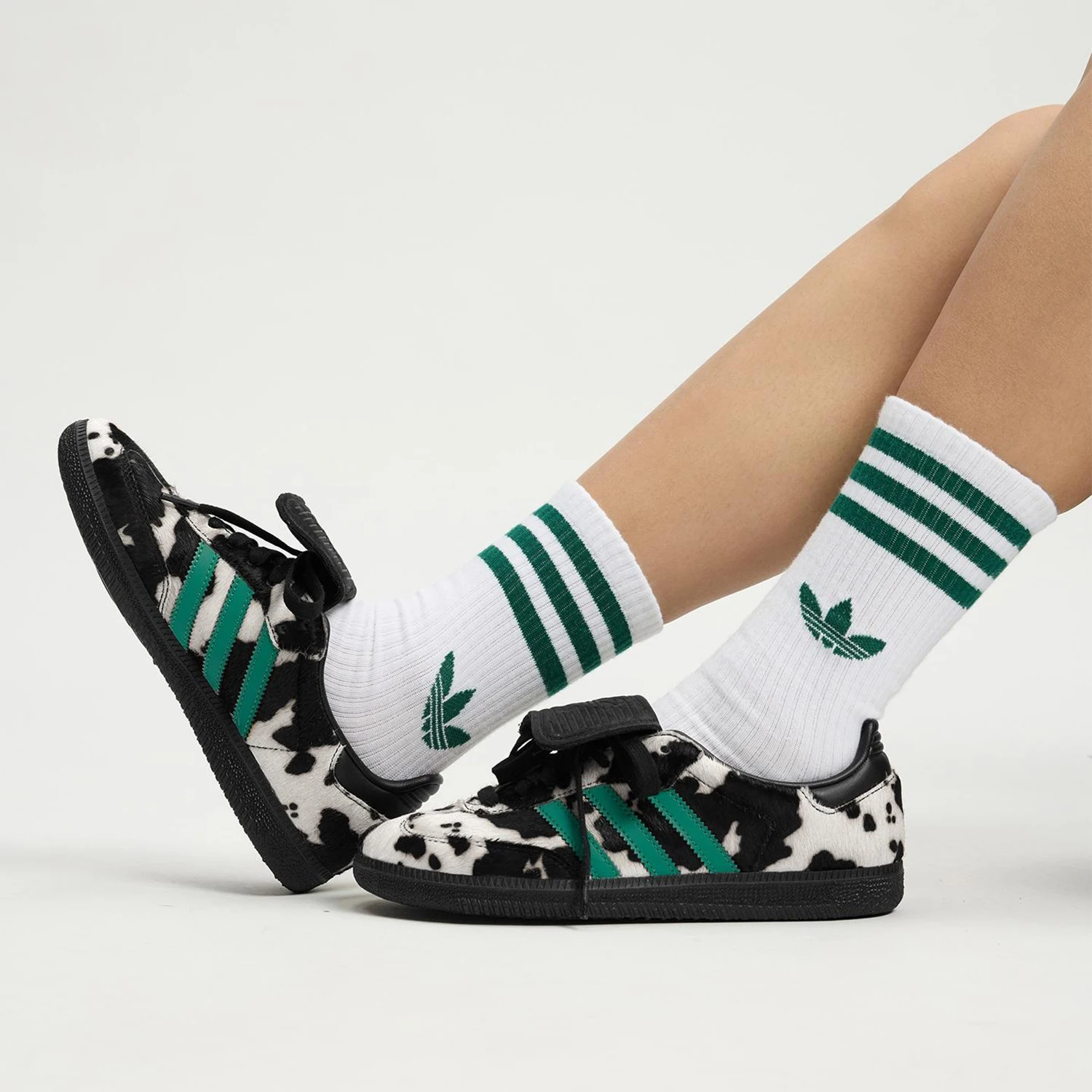 Adidas Authentic Three Leaves Women's Low-Top Lace-Up Classic Sports Shoes JS3930
Adidas Authentic Three Leaves Women's Low-Top Lace-Up Classic Sports Shoes JS3930