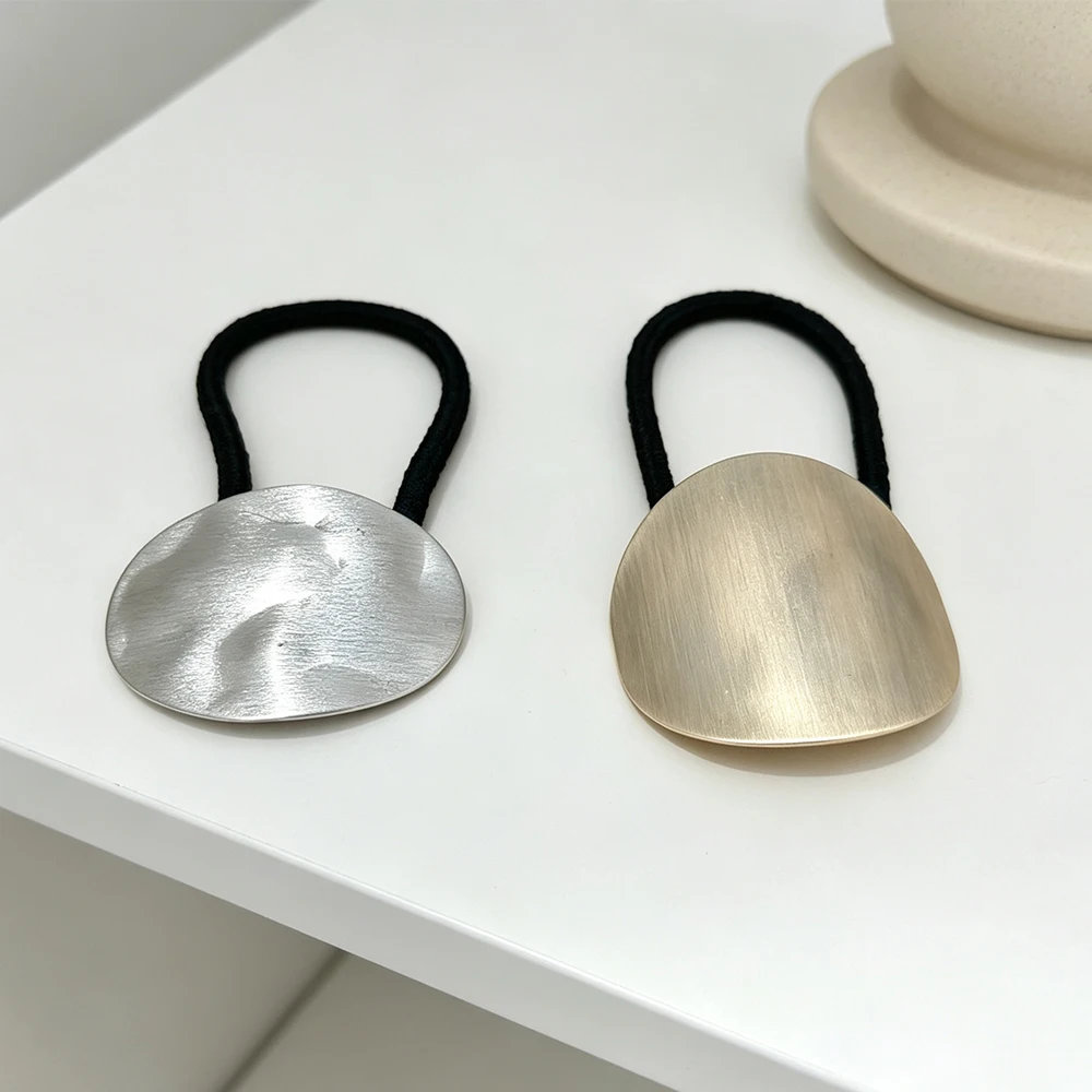 Metallic Brushed Irregular Hair Tie, High-End Matte Hair Rope, Simple and Elegant Hair Accessory for Commuting
Metallic Brushed Irregular Hair Tie, High-End Matte Hair Rope, Simple and Elegant Hair Accessory for Commuting