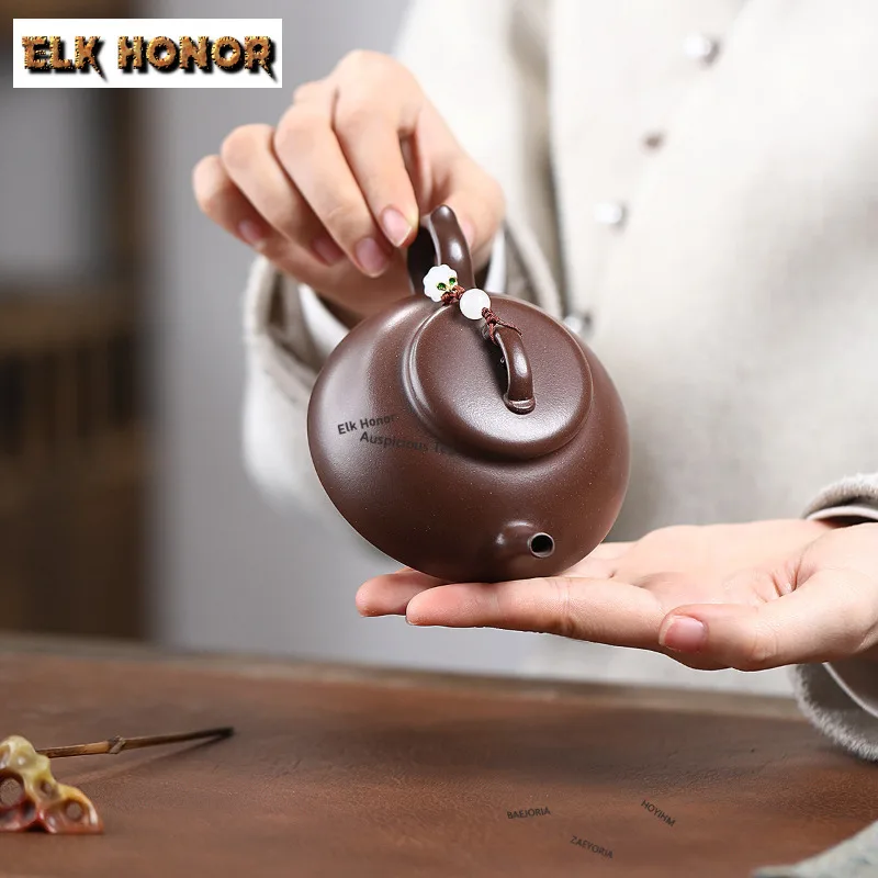 155ml Luxury Yixing Purple Clay Teapots Handmade Pot Raw Ore Mud Tea Making Kettle With Ball Hole Filter Chinese Zisha Tea Set
155ml Luxury Yixing Purple Clay Teapots Handmade Pot Raw Ore Mud Tea Making Kettle With Ball Hole Filter Chinese Zisha Tea Set