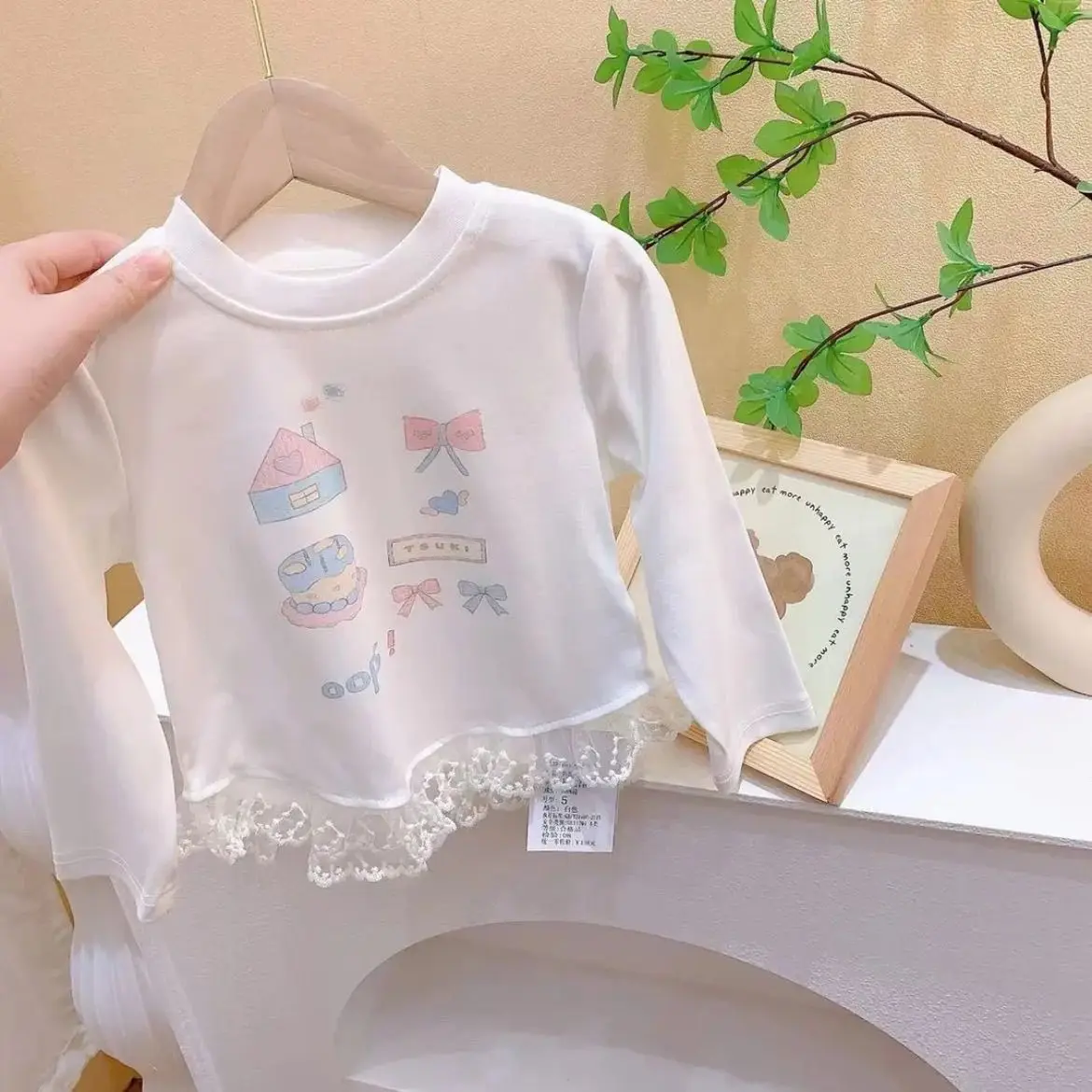Girls' Long-sleeved T-shirt Spring and Autumn 2025 New Foreign-style Children's Lace Bottoming Shirt with Spring Baby Top Inside
Girls' Long-sleeved T-shirt Spring and Autumn 2025 New Foreign-style Children's Lace Bottoming Shirt with Spring Baby Top Inside