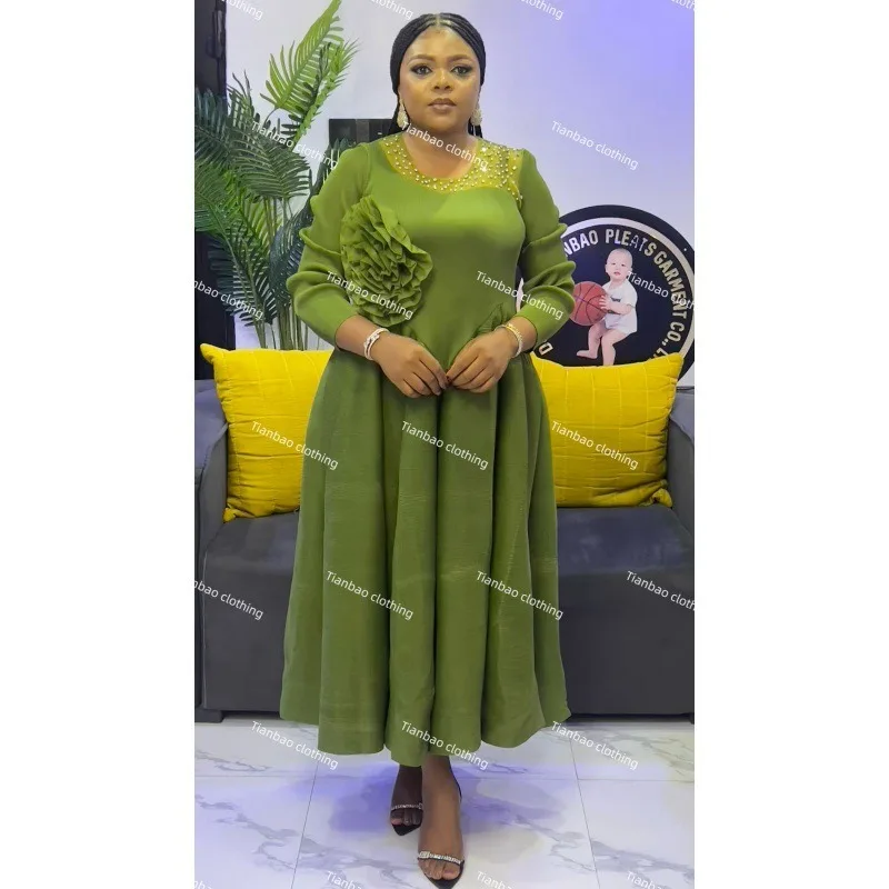 Miyake плиссированные новые женские платья ручной вязки с цветочным кружевом и бриллиантами, Новое поступление на Ближнем Востоке, одежда больших размеров в складку
Miyake плиссированные новые женские платья ручной вязки с цветочным кружевом и бриллиантами, Новое поступление на Ближнем Востоке, одежда больших размеров в складку