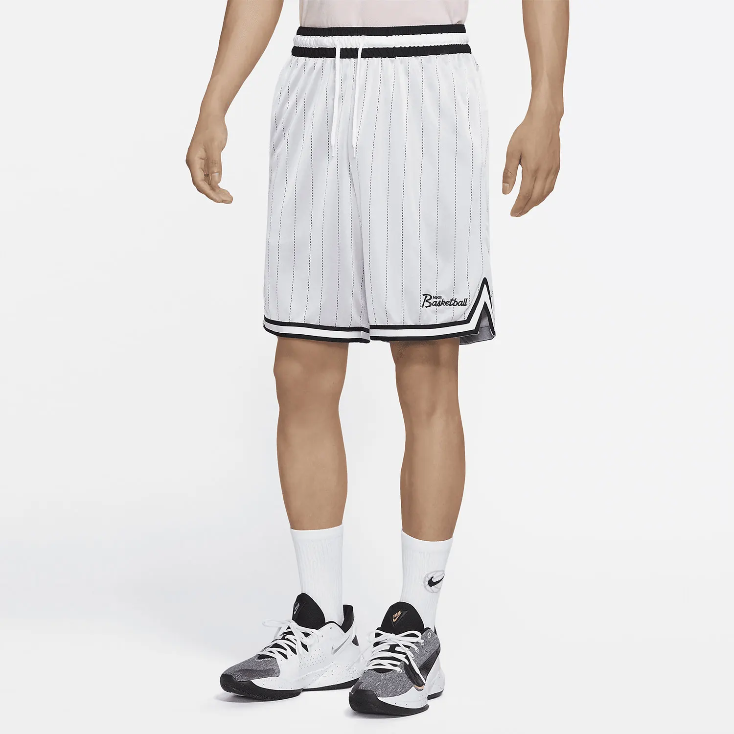 Nike оригинальные сезонные новые мужские модные брюки пять четвертей спортивные брюки баскетбольные брюки DA5710-100
Nike оригинальные сезонные новые мужские модные брюки пять четвертей спортивные брюки баскетбольные брюки DA5710-100