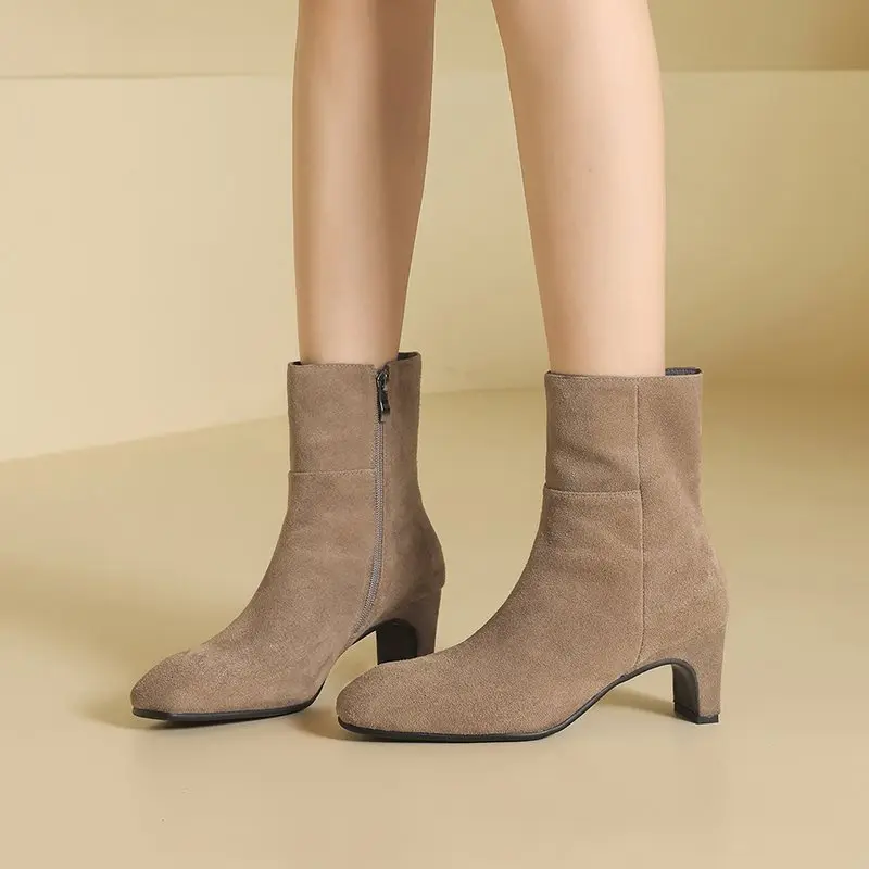 MORAZORA Plus Size 34-43 Suede Leather High Heels Boots Women Square Toe Autumn Winter Fashion Ankle Boots For Women Shoes
MORAZORA Plus Size 34-43 Suede Leather High Heels Boots Women Square Toe Autumn Winter Fashion Ankle Boots For Women Shoes