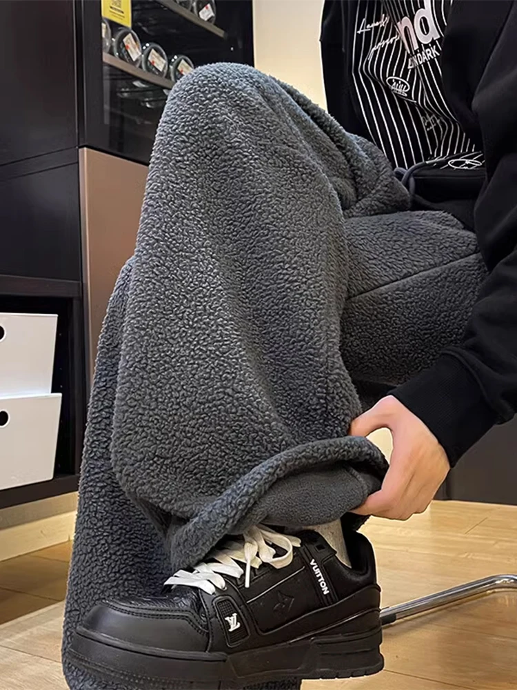 Thiened Fce Men's Casual Pants Autumn Winter Warm Lamb Velvet Loose Straight Leg Wide Leg Pants Youthful Vitali Sle
Thiened Fce Men's Casual Pants Autumn Winter Warm Lamb Velvet Loose Straight Leg Wide Leg Pants Youthful Vitali Sle