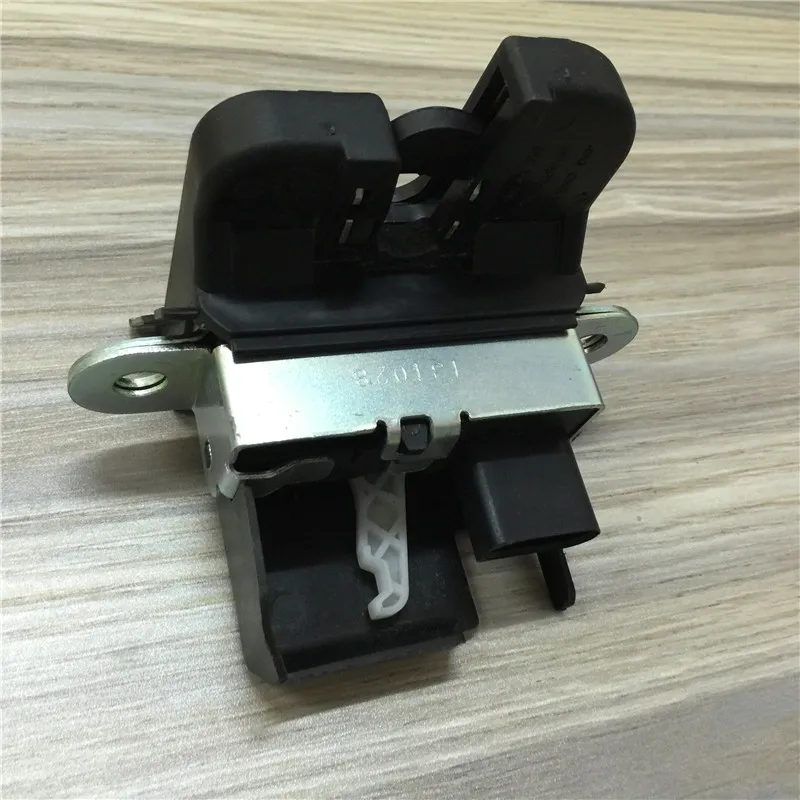 For Car Touran Tiguan Trunk Lock Trunk Lock Block Suitcase Handle License Plate Light: 1T0 827 505 D
For Car Touran Tiguan Trunk Lock Trunk Lock Block Suitcase Handle License Plate Light: 1T0 827 505 D