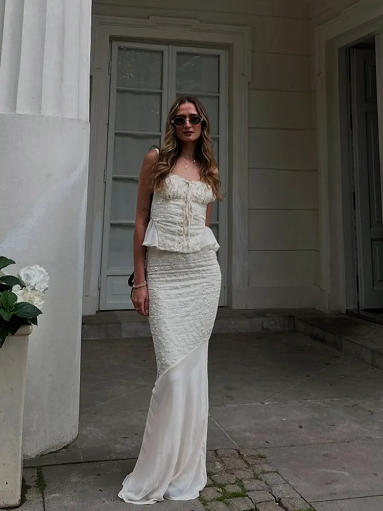 Ladies Elegant White Skirt Suit Feminine Sleeveless Low-cut Skinny Top Fishtail Two-pieces Set Ceremony Evening Beach Party Wear
Ladies Elegant White Skirt Suit Feminine Sleeveless Low-cut Skinny Top Fishtail Two-pieces Set Ceremony Evening Beach Party Wear