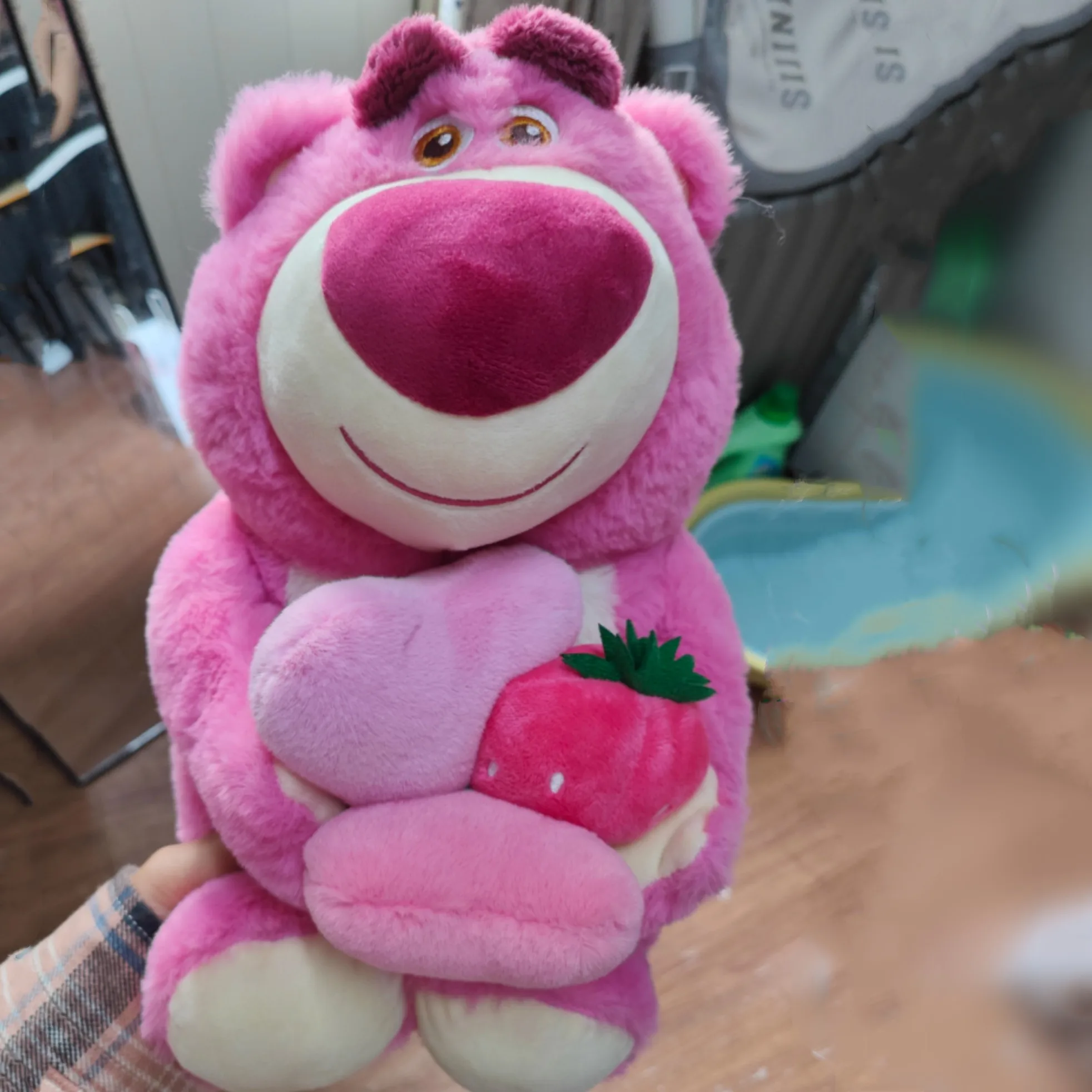 Фигурки героев сериала Disney Miniso Eeyore Lotso, Винни, исповедь, Мультяшные плюшевые куклы, украшения, игрушки, подарок, периферийный подарок
Фигурки героев сериала Disney Miniso Eeyore Lotso, Винни, исповедь, Мультяшные плюшевые куклы, украшения, игрушки, подарок, периферийный подарок
