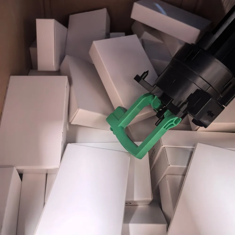 Блок подачи тонера для использования в Ricoh MP 1027 2552 2553 3352 3353 3053 3553 2852 2853 2352 3351 2851 3030 3350 2550 B027-3501
Блок подачи тонера для использования в Ricoh MP 1027 2552 2553 3352 3353 3053 3553 2852 2853 2352 3351 2851 3030 3350 2550 B027-3501