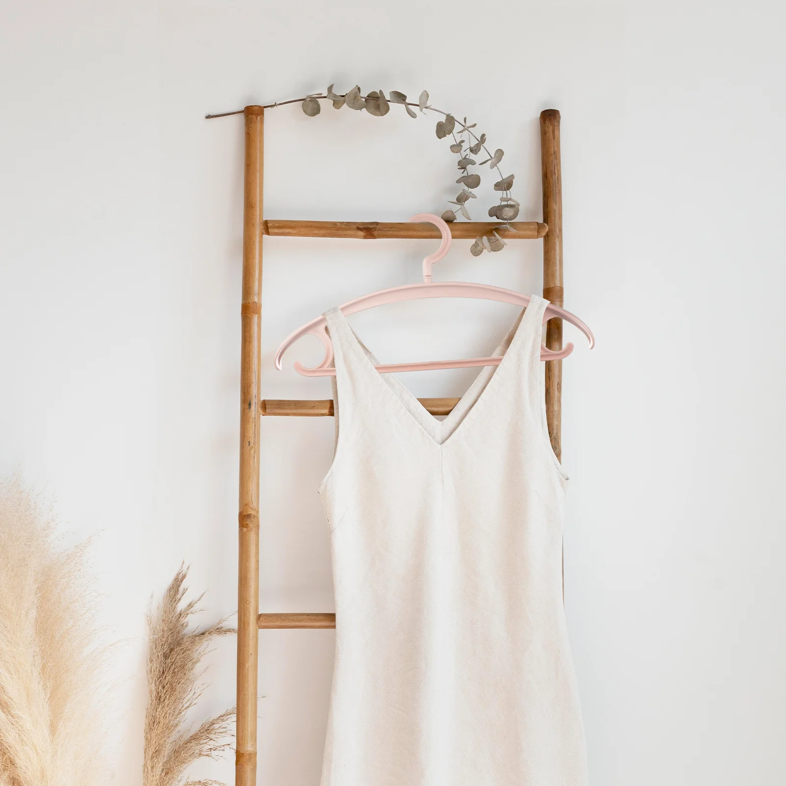 10Pcs Clothes Hangers Nonslip Wide Shoulder Bump Prevention Stackable Heavy Duty Closet Organizer Space Saving
10Pcs Clothes Hangers Nonslip Wide Shoulder Bump Prevention Stackable Heavy Duty Closet Organizer Space Saving