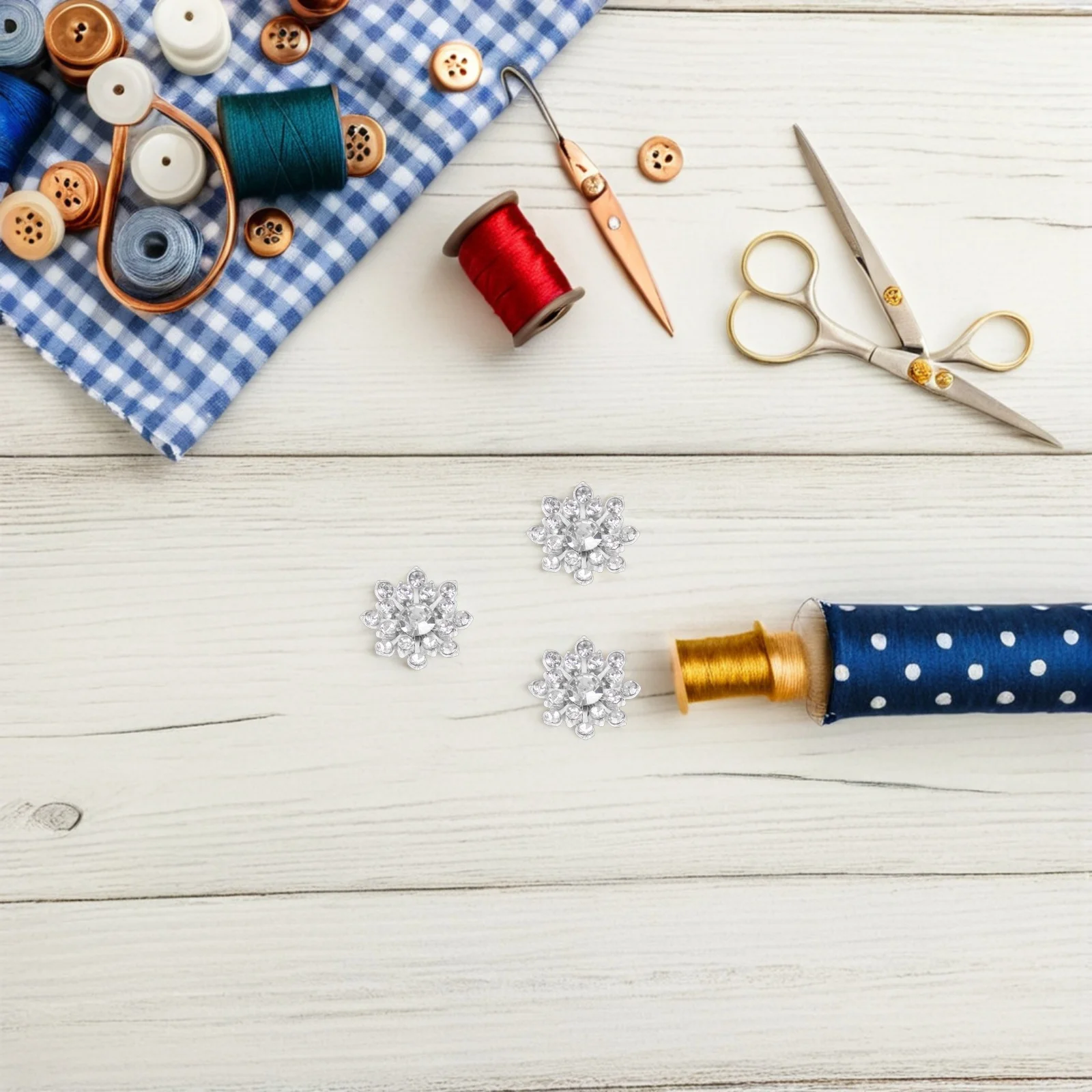 50Pcs Snowflake Rhinestone Buttons 15mm Sparkling Flower Center DIY Sewing Embellishments Winter Jewelry Making Supplies
50Pcs Snowflake Rhinestone Buttons 15mm Sparkling Flower Center DIY Sewing Embellishments Winter Jewelry Making Supplies