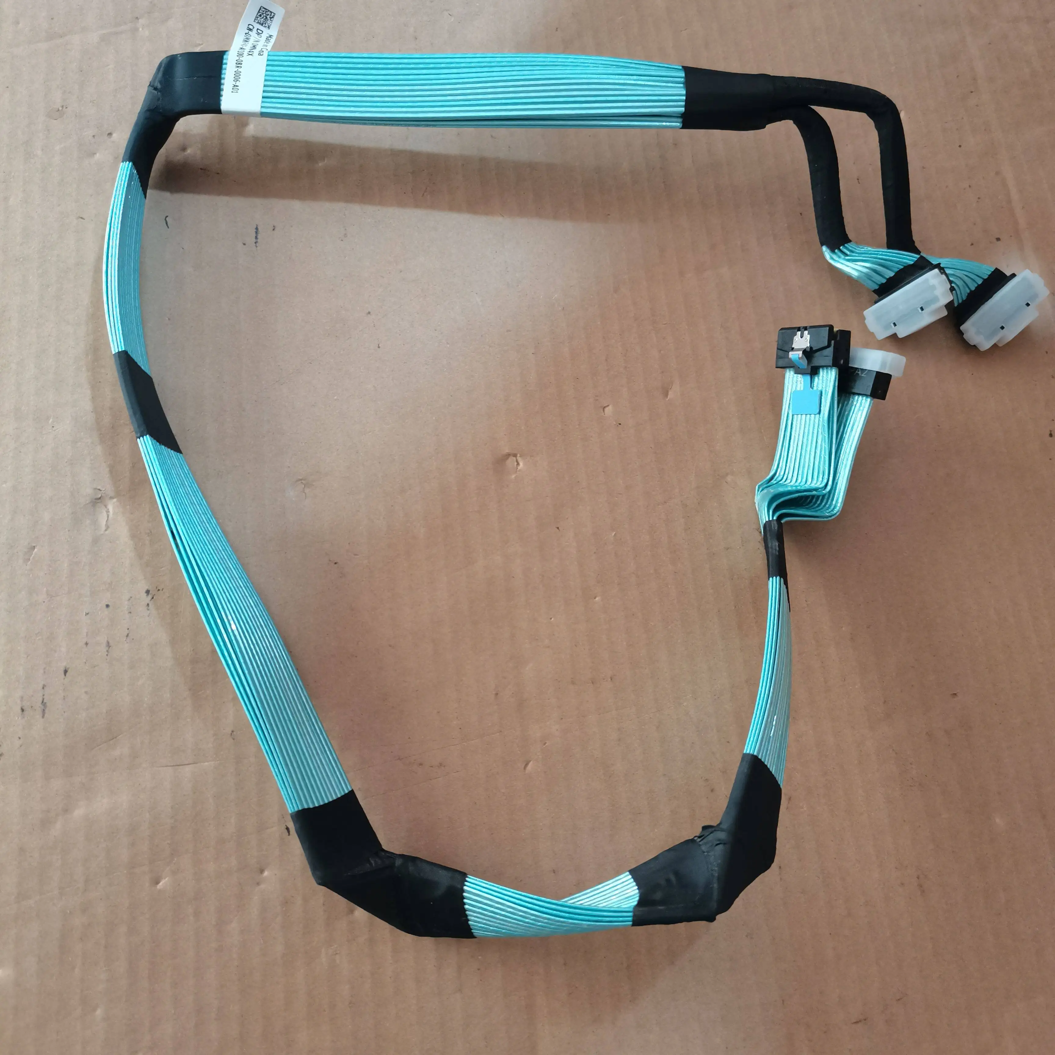 For Dell PowerEdgeR7525 server PA2 PB2 to SL3 SL4 cable MNF4X
For Dell PowerEdgeR7525 server PA2 PB2 to SL3 SL4 cable MNF4X